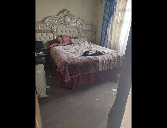 7 BEDROOM HOUSE FOR SALE IN KATLEHONG SOUTH